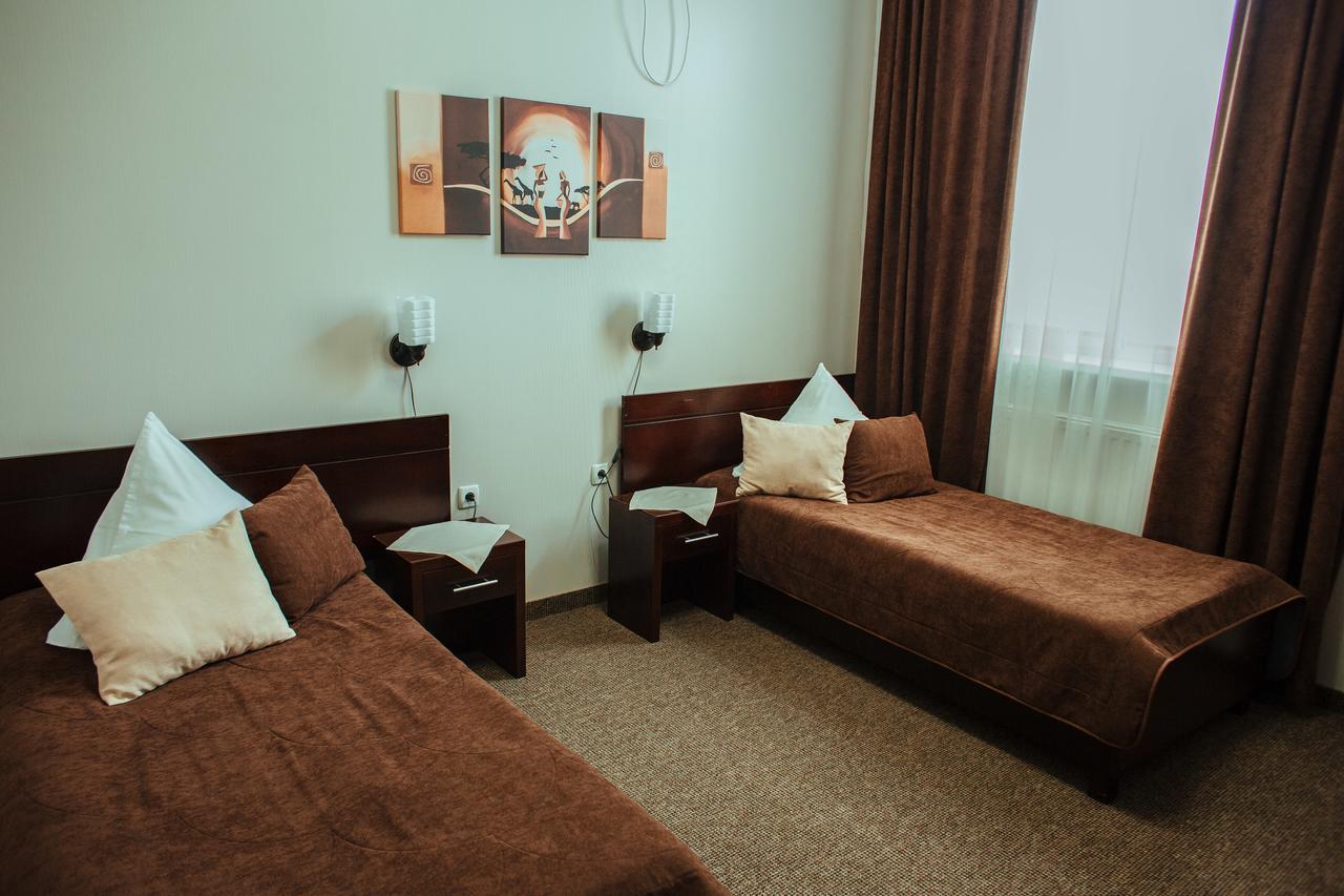 Jj Hotel Vynohradiv Εξωτερικό φωτογραφία