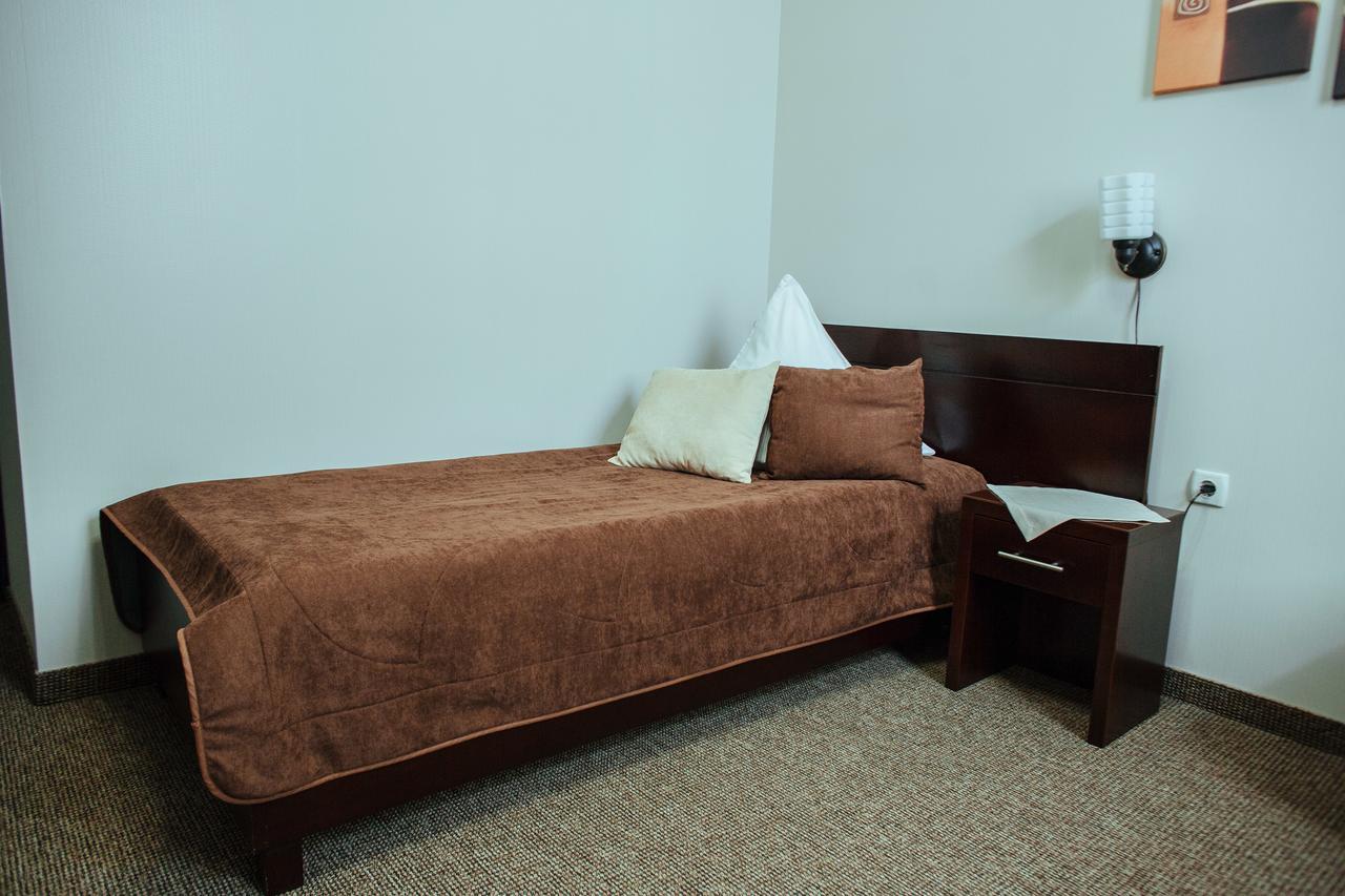 Jj Hotel Vynohradiv Εξωτερικό φωτογραφία