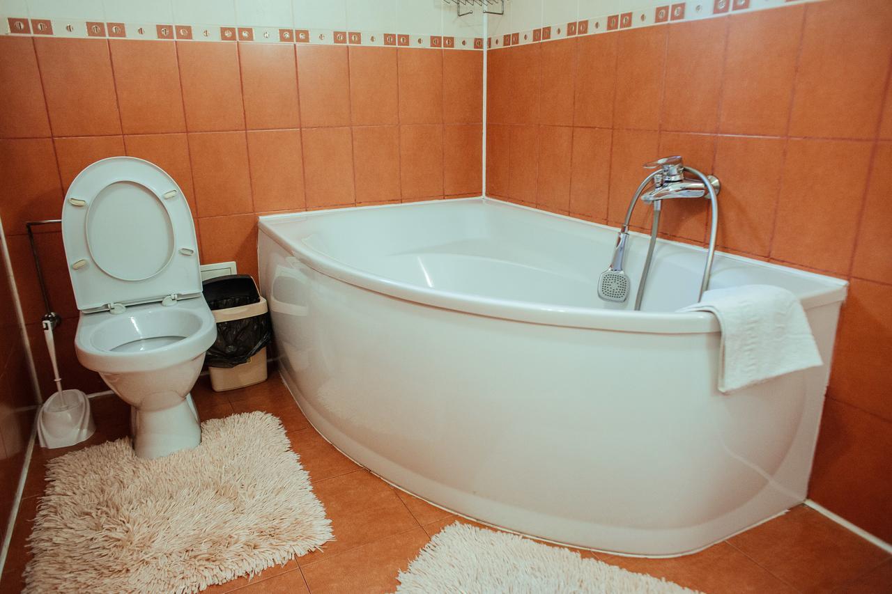 Jj Hotel Vynohradiv Εξωτερικό φωτογραφία